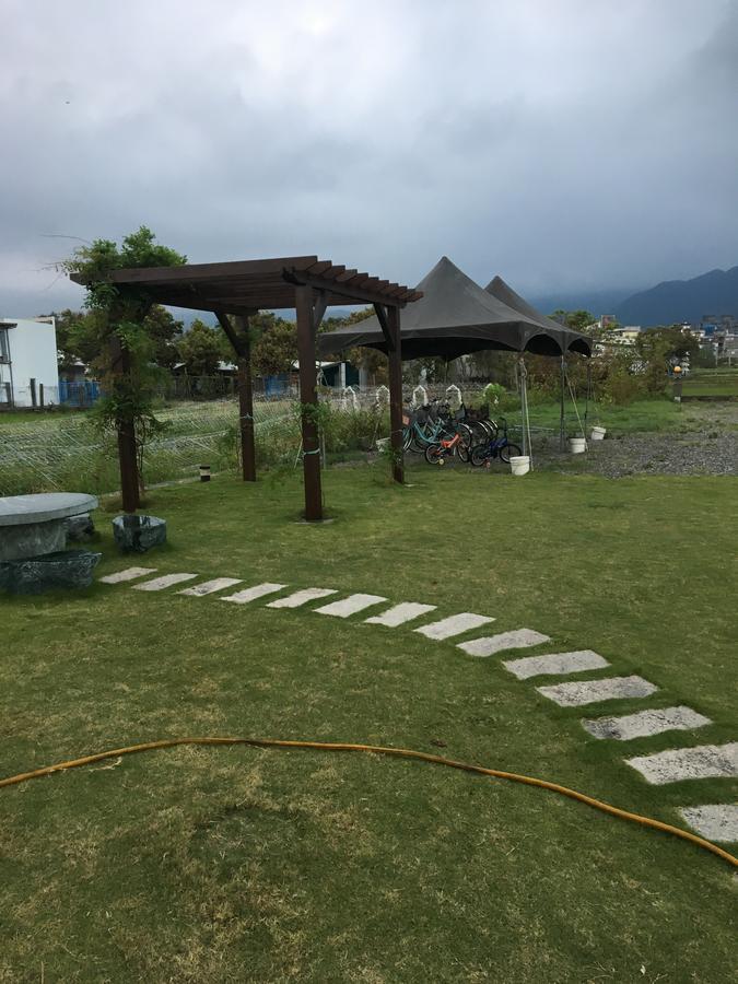 Fountain B&B Yilan ภายนอก รูปภาพ